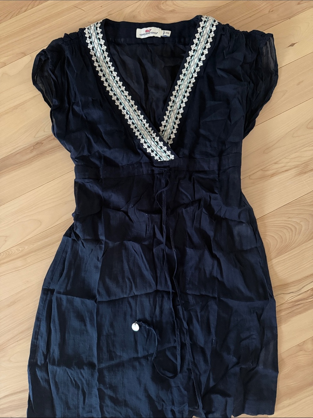 Vineyard Vines Navy gauze cover-up with Embroidered V-Neck and waist tie